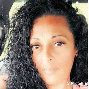 Meet your Posher, Dina